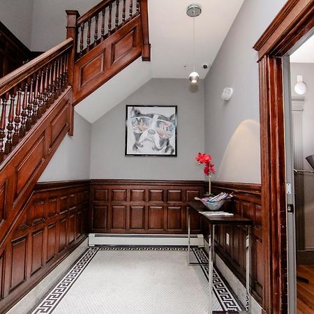 A Stylish Stay W/ A Queen Bed, Heated Floors.. #37 Brookline Esterno foto