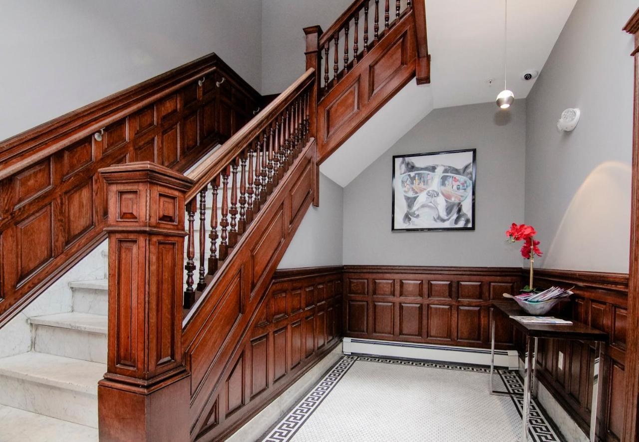 A Stylish Stay W/ A Queen Bed, Heated Floors.. #37 Brookline Esterno foto